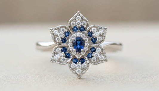 Découvrez notre bague fleur, symbole d'élégance florale et de délicatesse, parfaite pour sublimer votre style avec une touche naturelle et raffinée.