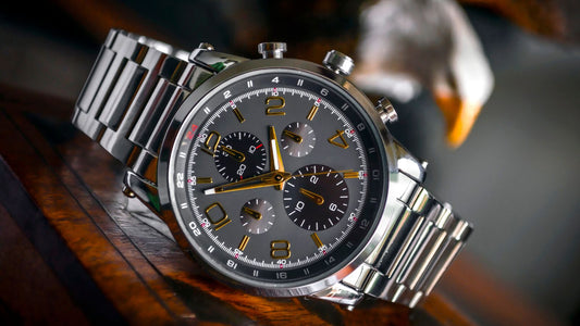 Comment choisir sa première montre classique ? Charme-bois