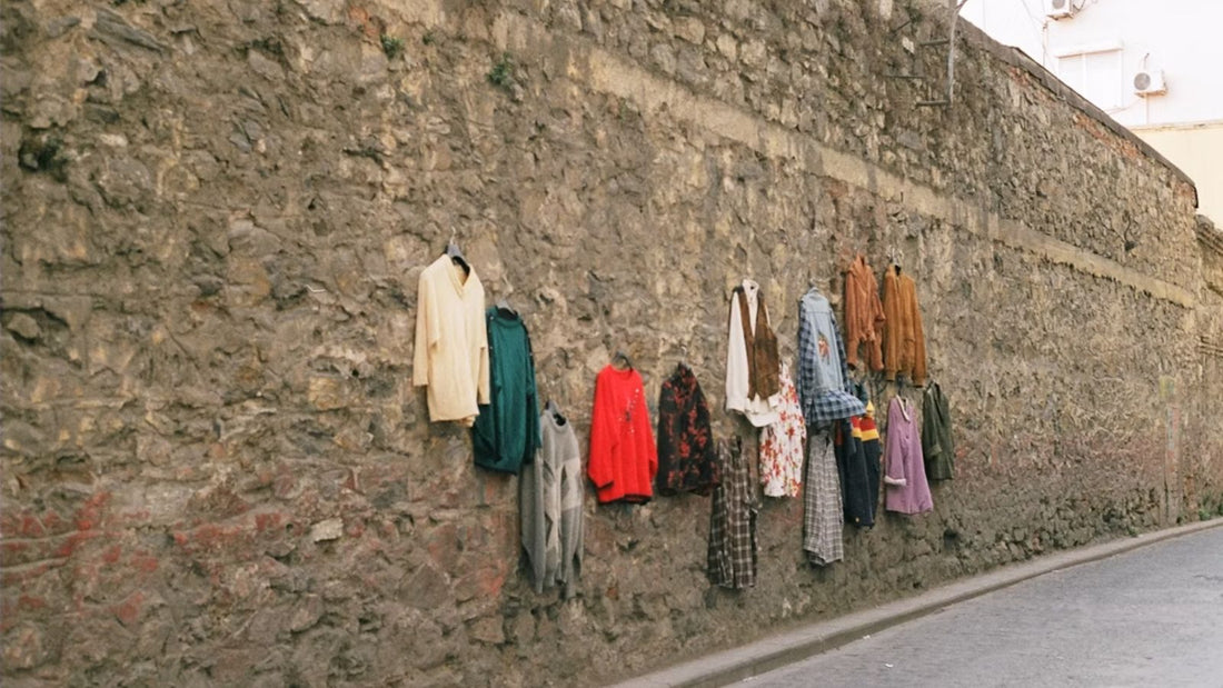Le-gilet-pièce-maîtresse-du-look-bohème Charme-bois