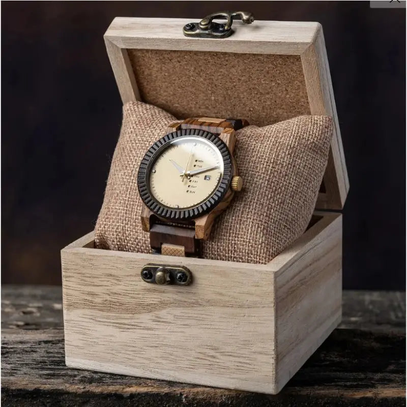 Montre dans son coffret bois